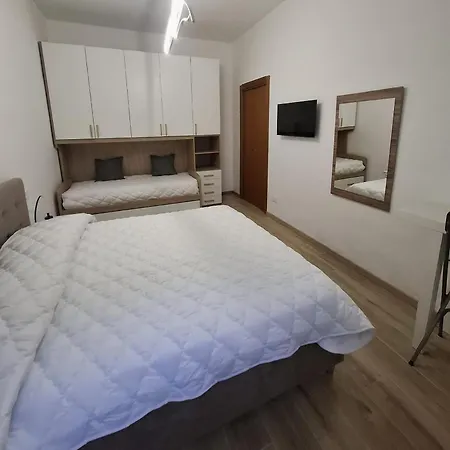 Paolo House Apartament *